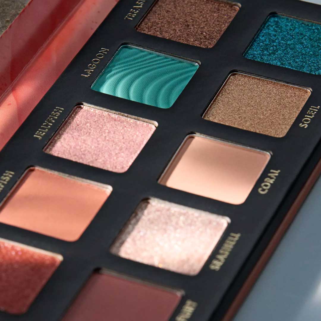 Catrice Coral Crush slim eyeshadow palette 030